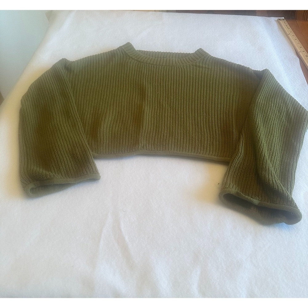 Wild Fable Womens Crop Sweater Large L Olive Green Knit Long Sleeve Shrug Y2K